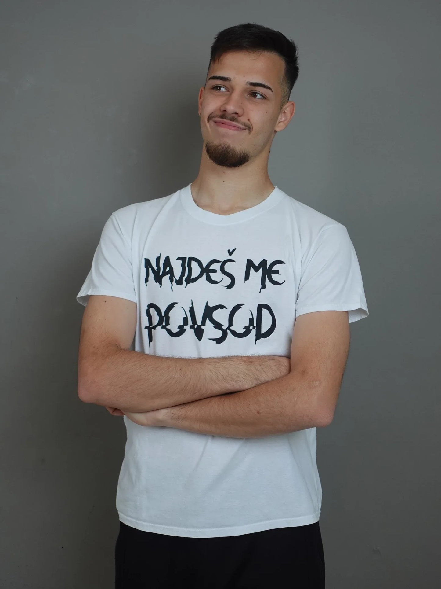 Kratka majica NAJDEŠ ME POVSOD (stara kolekcija)